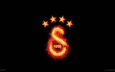 DB电竞评论-加拉格尔被对手犯规后坚持比赛